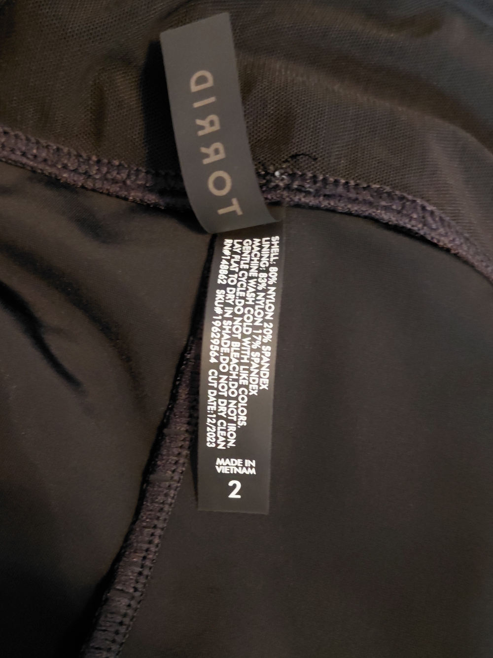 Torrid Size 2 Black Athletic Capri Swim Leggings